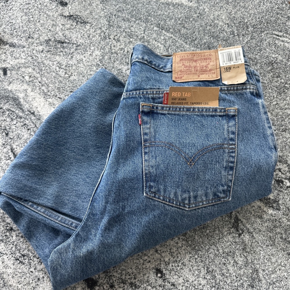 Vintage Levi's 550 Relaxed Fit Tapered Leg Blue Denim Jeans Men's 16W NEW!!!